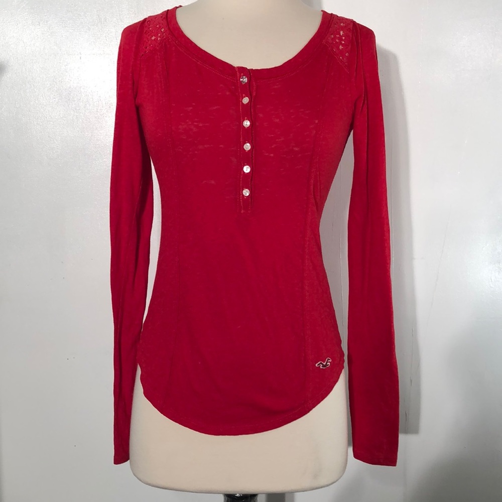 Hollister top size small like new